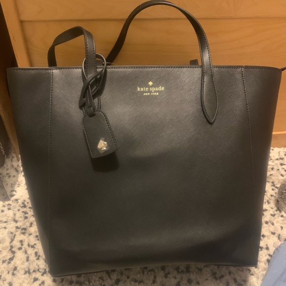 Kate Spade Tote - Picture 1 of 5
